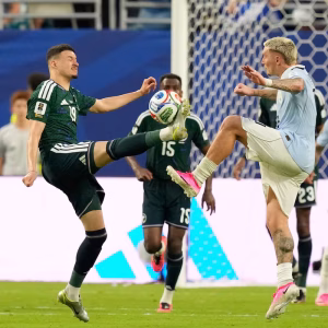 Uruguai só empata com Arábia Saudita e Grupo H não tem vencedor na 1ª rodada da Copa do Mundo