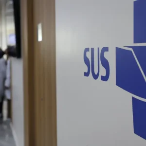 SUS disponibiliza novo tratamento para leucemia mieloide em adultos; entenda