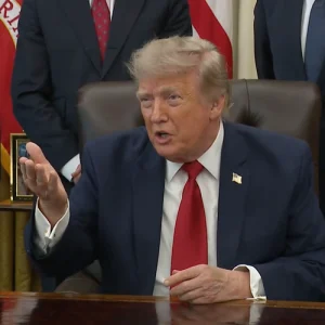 Carta de Trump a Lula mostrou expressa motivação política para tarifaço, diz Mauro Vieira