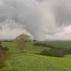 Tornado atinge Rio Grande do Sul pela segunda vez em menos de 2 semanas