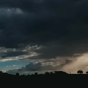 Rio Grande do Sul terá chuva intensa e ventos de até 100 km/h