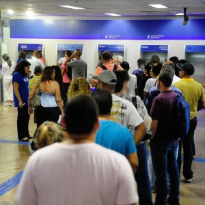 Bancários farão paralisação de 24 horas nesta quinta-feira