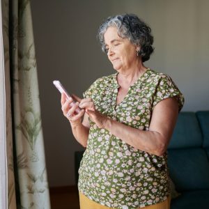 Vida digital desafia convivência na terceira idade
