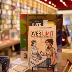 Livro resgata sete décadas de crédito e cartões no Brasil