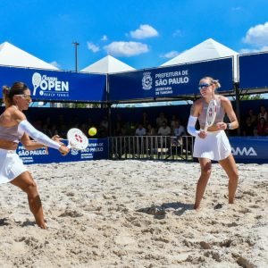 Champs Open reúne mais de 600 atletas de beach tennis em SP