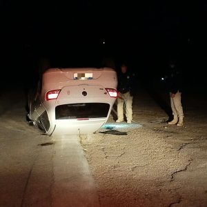 PRF prende motorista embriagada e sem habilitação após capotamento em Hulha Negra