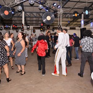 Clube Capivari vai a leilão após décadas de bailes