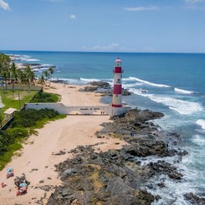 Bahia espera 180 mil turistas na temporada de cruzeiros
