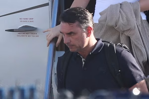 Fuga de Flávio Bolsonaro põe em risco o mandato no Senado? Veja o que prevê a lei