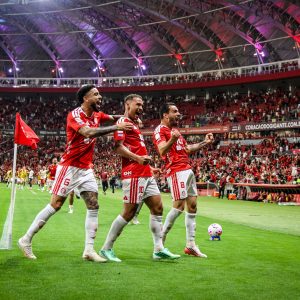 INTER VENCE O CORINTHIANS NO BEIRA-RIO!