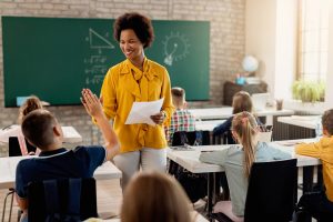 Dia do Professor: Desafio do professor vai além do conteúdo e passa pela educação da atenção