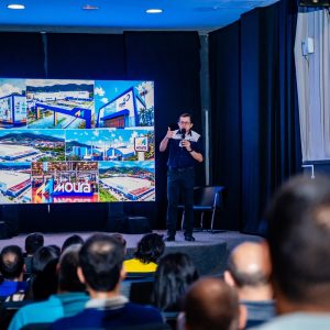 Moura e Sebrae lançam programa de formação de fornecedores