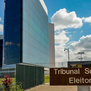 TSE torna inelegíveis condenados por violência contra a mulher