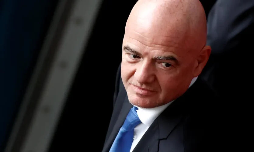 2021-10-12t195136z_1_lynxmpeh9b0ye_rtroptp_4_soccer-fifa-infantino