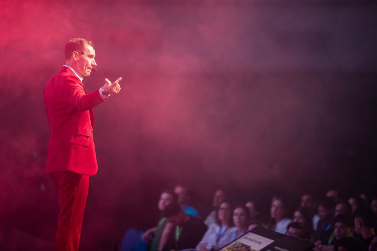 636ef675-9c9f-42db-9809-58f5bd05c811