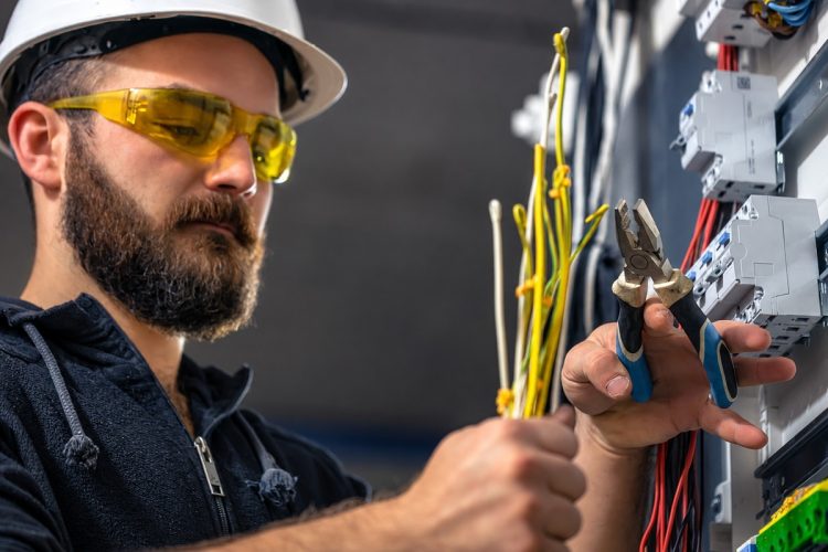 Empresa destaca pontos para uma instalação elétrica segura