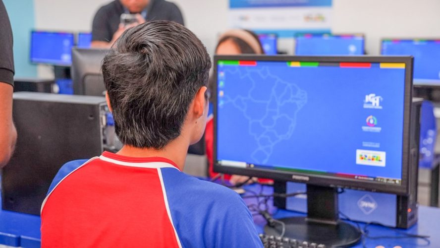 Aprender Conectado supera marca de 30 mil escolas