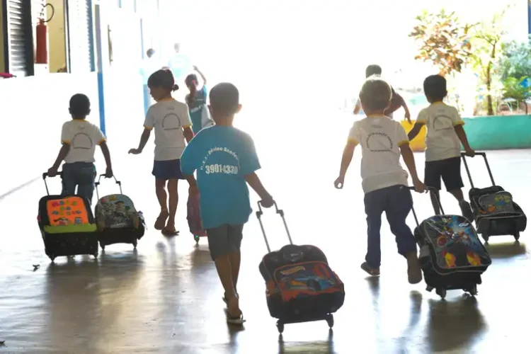 Educaoinfantil35dosmunicpioscomfilasdeesperaemcrechesnoadotamcritriosdepriorizao_0230414001742527203.webp