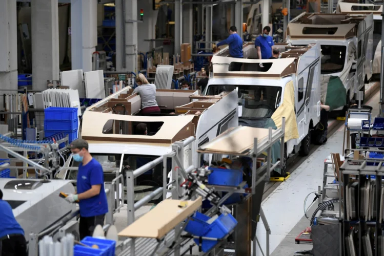 Fabrica-da-Knaus-Tabbert-AG-em-Jandelsbrunn-Alemanha-Imagem-Andreas-Gebert-Reuters-1024x683