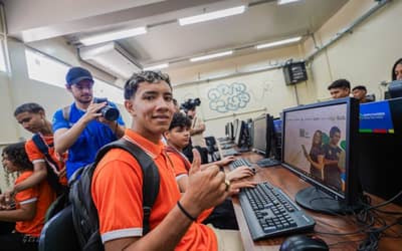 InclusodigitalTocantinsrecebe311computadoresem34pontosdeacesso_0259147001770150978.jpeg