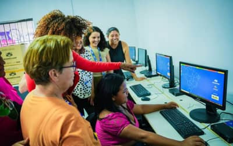Maisde10milpernambucanosseformamemcursosdeinformticaoferecidospeloMinistriodasComunicaes_0858089001778096240.jpeg