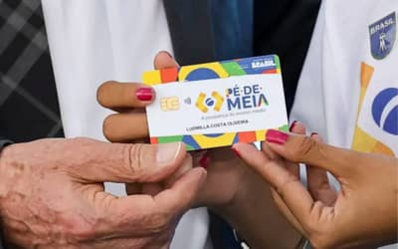 P-de-Meiapagamentoparanascidosemmaioejunhoserfeitonestaquarta-feira26_0086635001787733025.jpeg