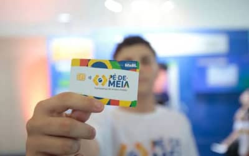 P-de-Meiapagamentoparanascidosemmaroeabrilserfeitonestatera-feira25_0277278001787644835.jpeg