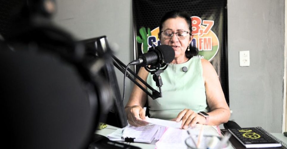 Rdioscomunitriasassociaesde293cidadestminteresseemoperaremissoras_0005627001744237188.jpeg