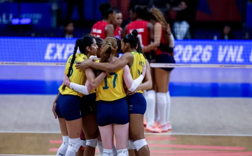 Selecao-feminina-de-volei-sofre-no-inicio-mas-venc0031311900202606042206-7
