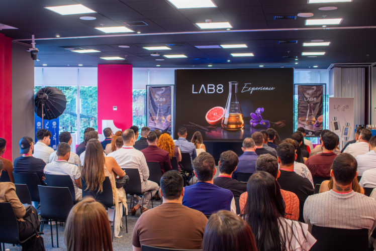 Evento da LAB 8 reforça crescimento da perfumaria no Brasil