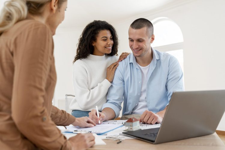 couple-signing-contract-new-house (1)