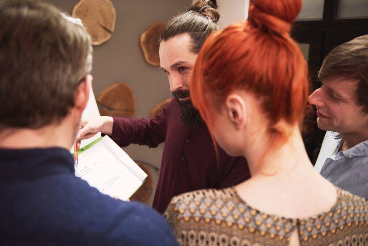 f0bbf9f6-2486-477d-ae9d-8aeb1a120f66