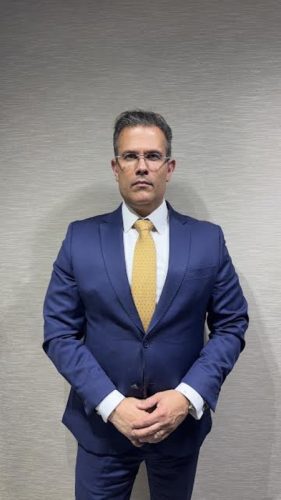 Decreto impõe prazo de duas horas contra deepfakes íntimos