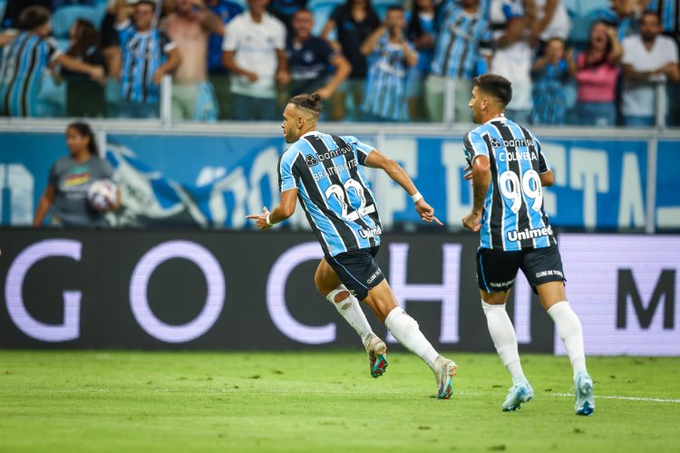 lg-noticias-gra-mio-vence-e-larga-em-vantagem-nas-semifinais-do-gaucha-o-42353