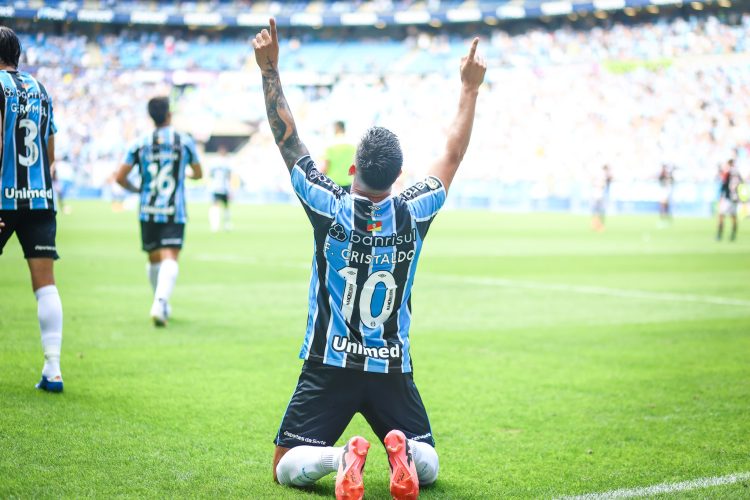 lg-noticias-gra-mio-vence-o-sa-o-paulo-por-2-a-1-pela-36a--rodada-do-brasileira-o-41460