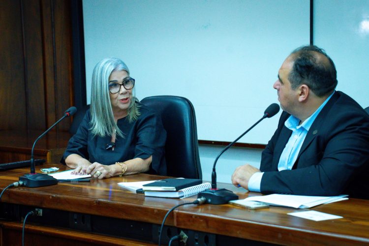 thumbnail_Gladis Lima, presidente Psoríase Brasil, e deputado Dr. Thiago Duarte, presidente da FP_Créditos Psoríase Brasil Divulgação (1)